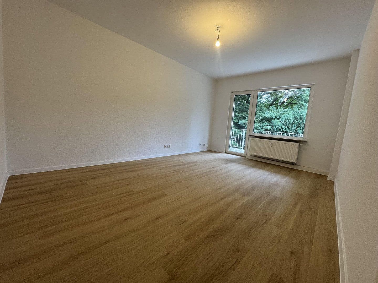 Prodej domu 308 m², pozemek 265 m², Essen, Severní Porýní-Vestfálsko Prodej domu 308 m², pozemek 265 m², Essen, Severní Porýní-Vestfálsko