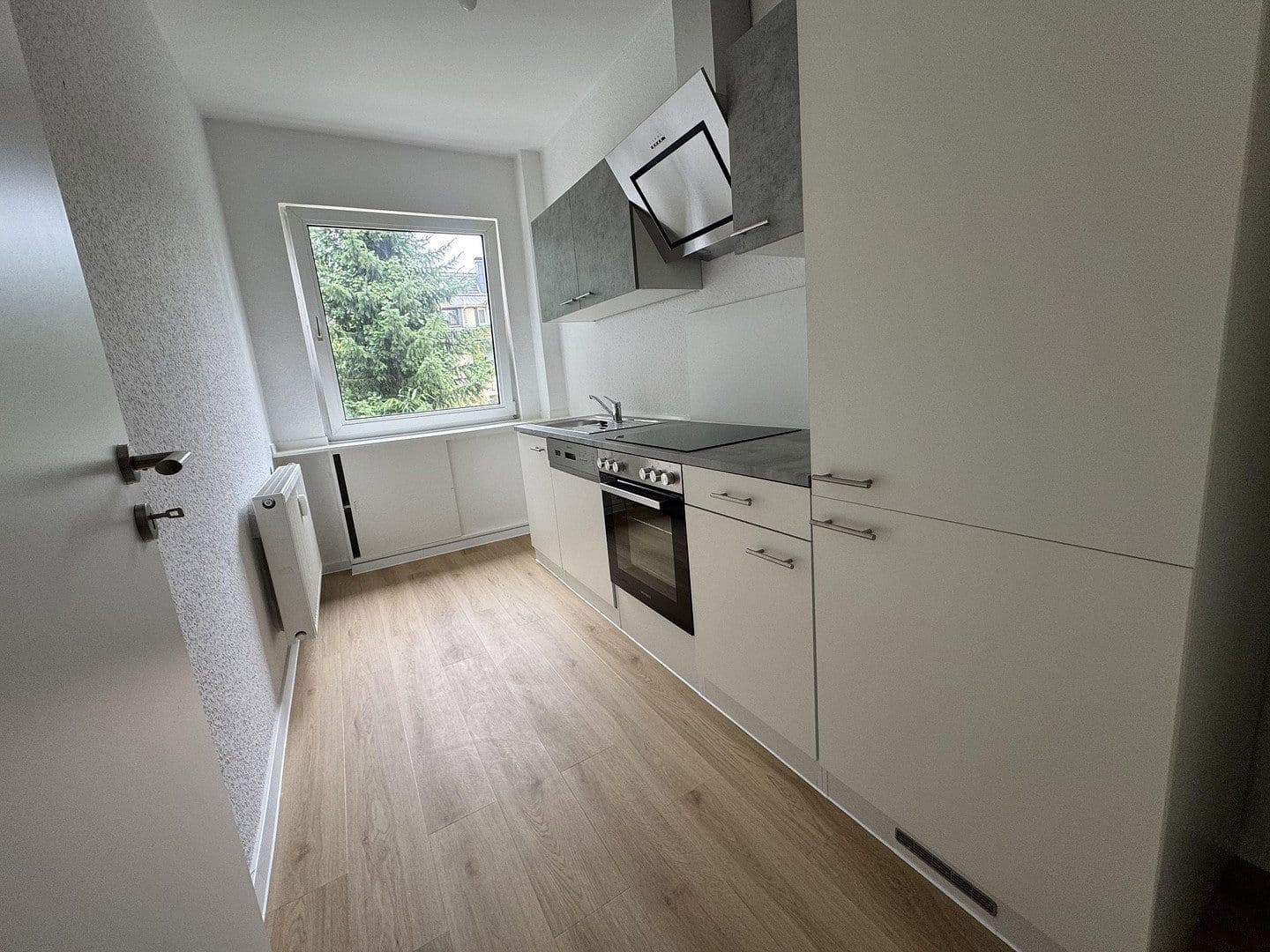 Prodej domu 308 m², pozemek 265 m², Essen, Severní Porýní-Vestfálsko Prodej domu 308 m², pozemek 265 m², Essen, Severní Porýní-Vestfálsko