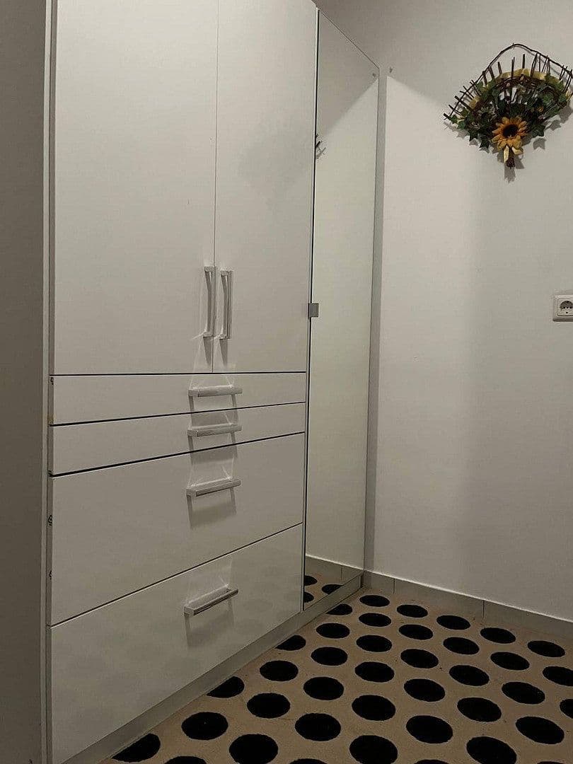 Pronájem bytu 1+kk 35 m², Kerpen, Severní Porýní-Vestfálsko Pronájem bytu 1+kk 35 m², Kerpen, Severní Porýní-Vestfálsko