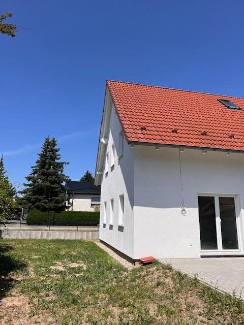 Pronájem domu 110 m², pozemek 420 m², Werbener Strasse 6, Zossen, Braniborsko Pronájem domu 110 m², pozemek 420 m², Werbener Strasse 6, Zossen, Braniborsko