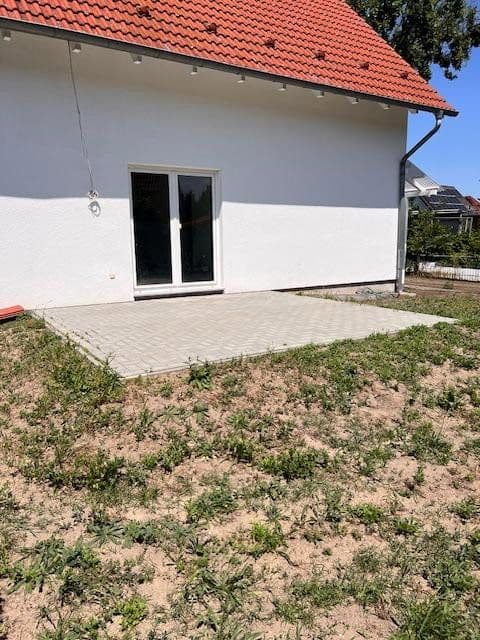 Pronájem domu 110 m², pozemek 420 m², Werbener Strasse 6, Zossen, Braniborsko Pronájem domu 110 m², pozemek 420 m², Werbener Strasse 6, Zossen, Braniborsko