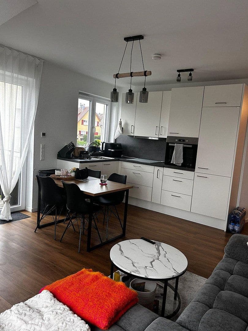 Pronájem bytu 3+1 78 m², Reudernerstr. 29, Nürtingen, Bádensko-Württembersko Pronájem bytu 3+1 78 m², Reudernerstr. 29, Nürtingen, Bádensko-Württembersko