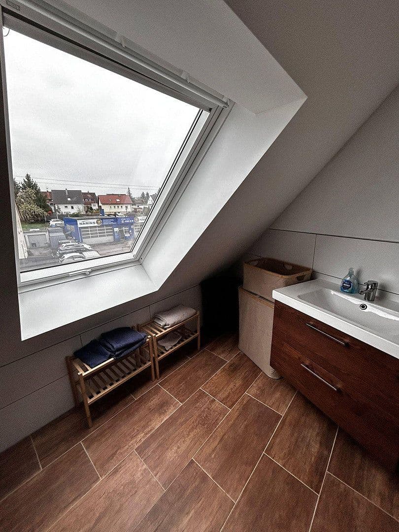 Pronájem bytu 3+1 78 m², Reudernerstr. 29, Nürtingen, Bádensko-Württembersko Pronájem bytu 3+1 78 m², Reudernerstr. 29, Nürtingen, Bádensko-Württembersko