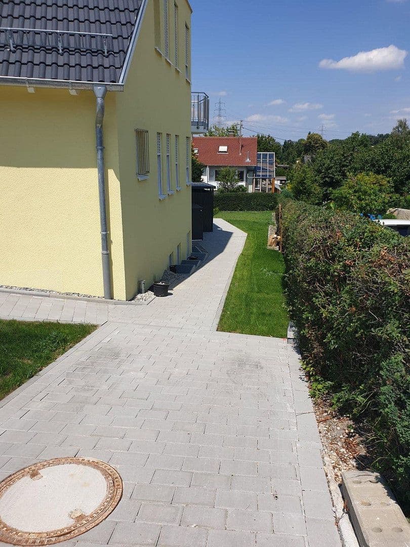 Pronájem bytu 3+1 78 m², Reudernerstr. 29, Nürtingen, Bádensko-Württembersko Pronájem bytu 3+1 78 m², Reudernerstr. 29, Nürtingen, Bádensko-Württembersko