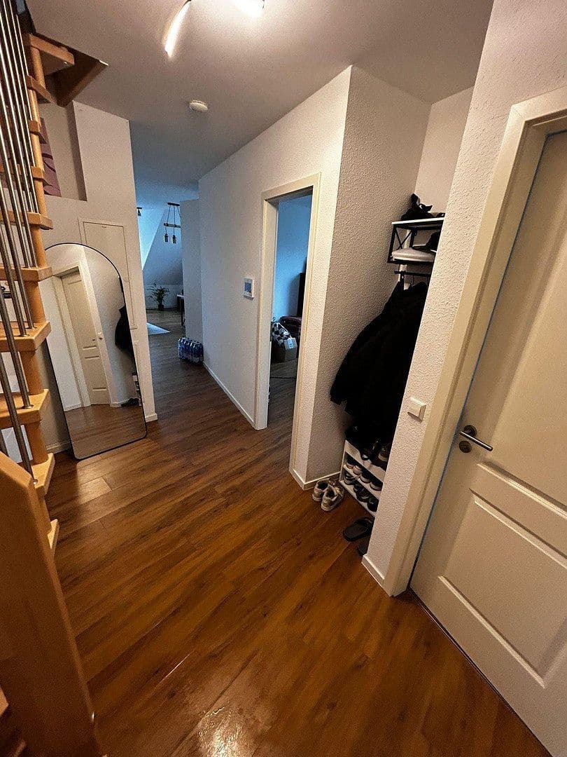 Pronájem bytu 3+1 78 m², Reudernerstr. 29, Nürtingen, Bádensko-Württembersko Pronájem bytu 3+1 78 m², Reudernerstr. 29, Nürtingen, Bádensko-Württembersko