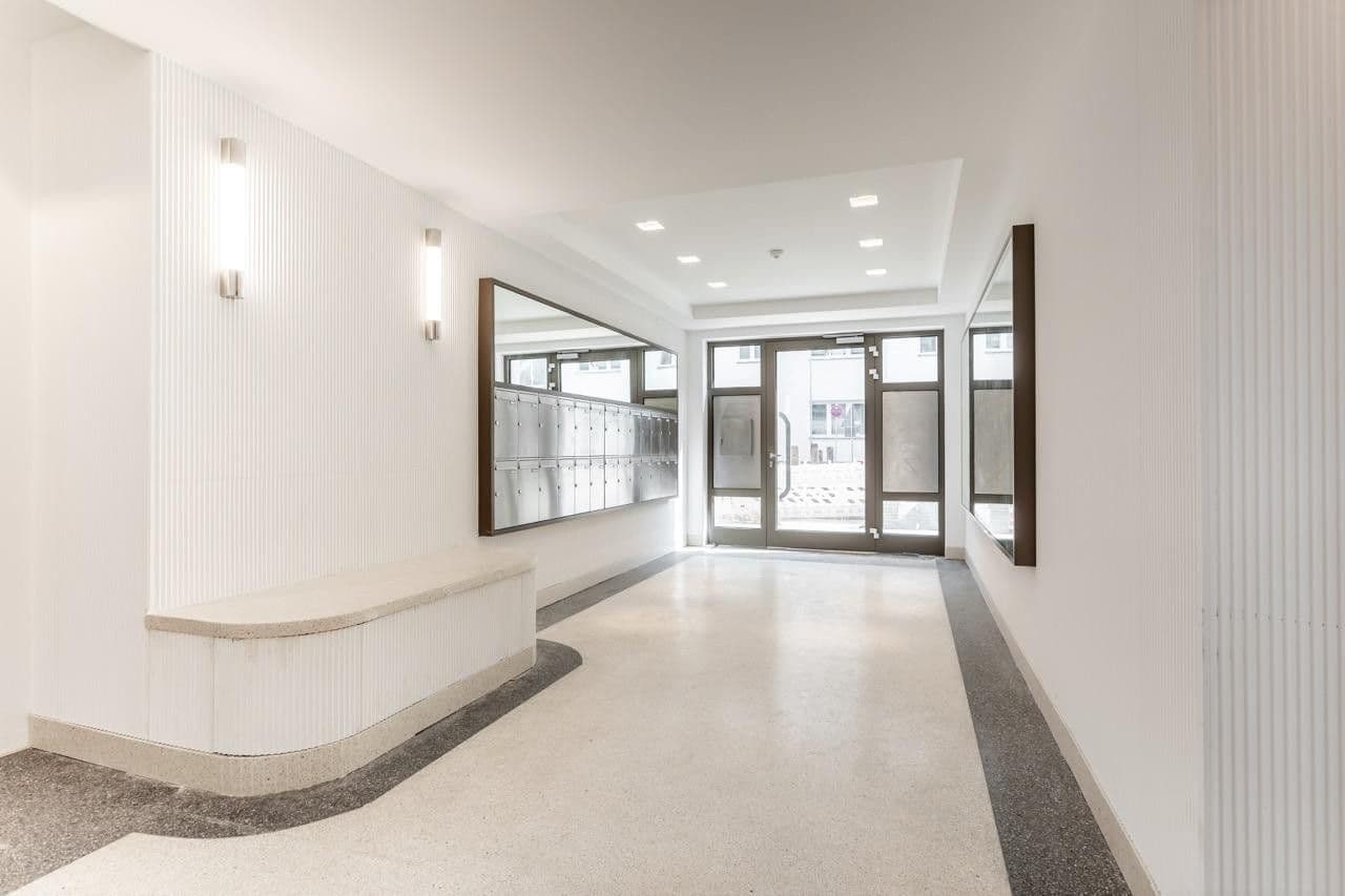 Prodej bytu 4+1 108 m², Hohenstaufenstr. 9, Berlin, Berlín Prodej bytu 4+1 108 m², Hohenstaufenstr. 9, Berlin, Berlín