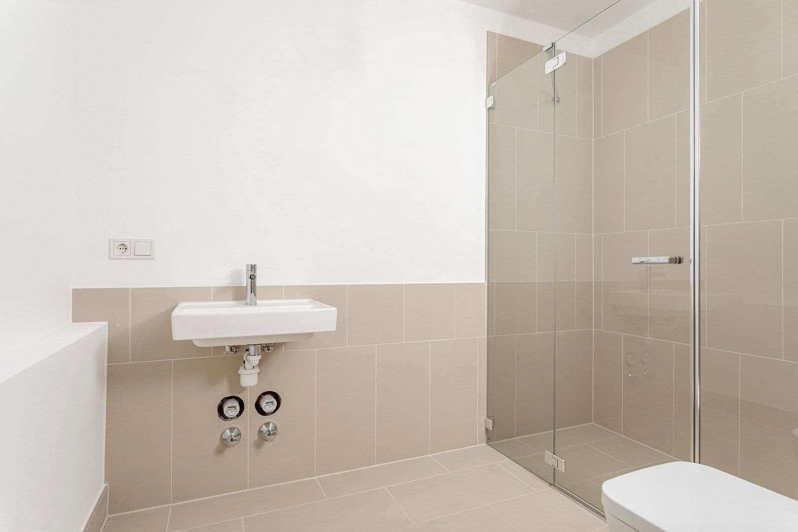 Prodej bytu 4+1 108 m², Hohenstaufenstr. 9, Berlin, Berlín Prodej bytu 4+1 108 m², Hohenstaufenstr. 9, Berlin, Berlín