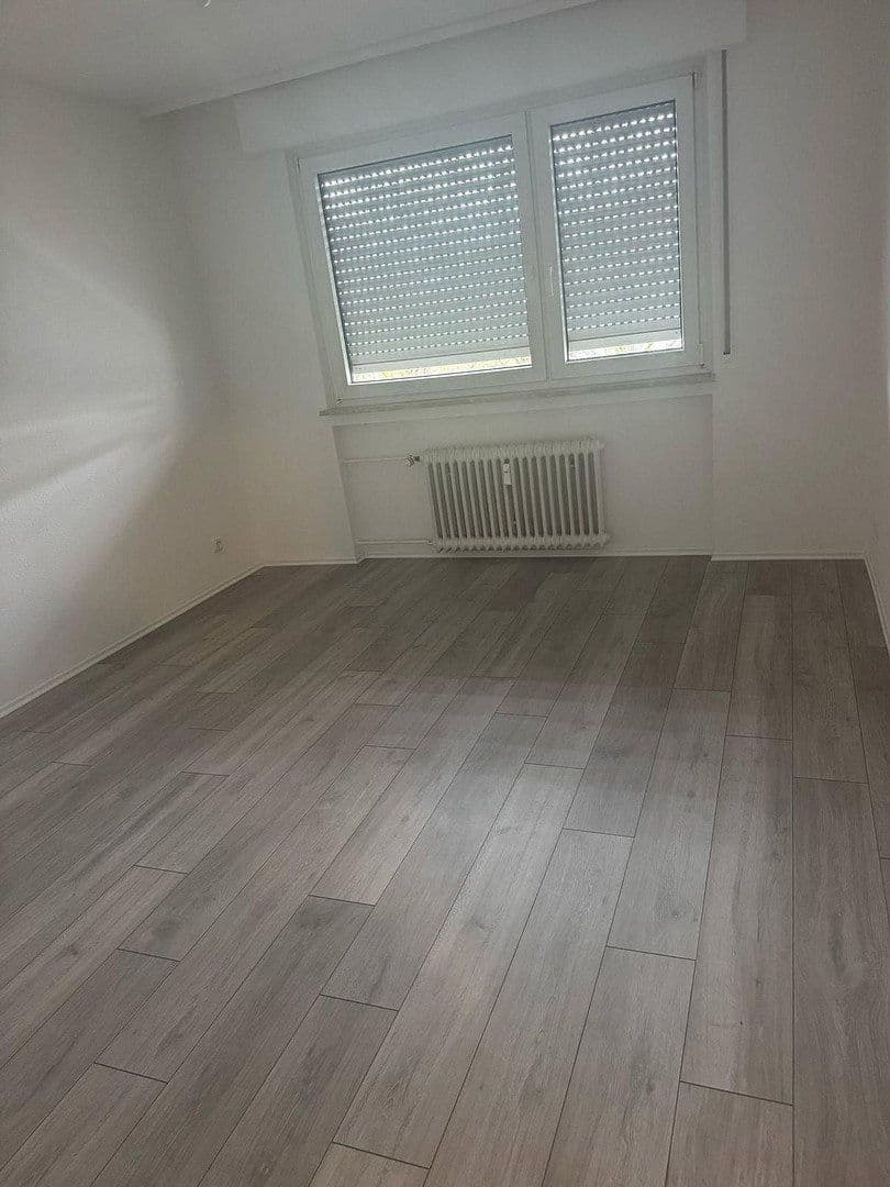 Pronájem bytu 2+1 60 m², Nordring 1, Frankfurt Bergen-Enkheim, Hessen Pronájem bytu 2+1 60 m², Nordring 1, Frankfurt Bergen-Enkheim, Hessen