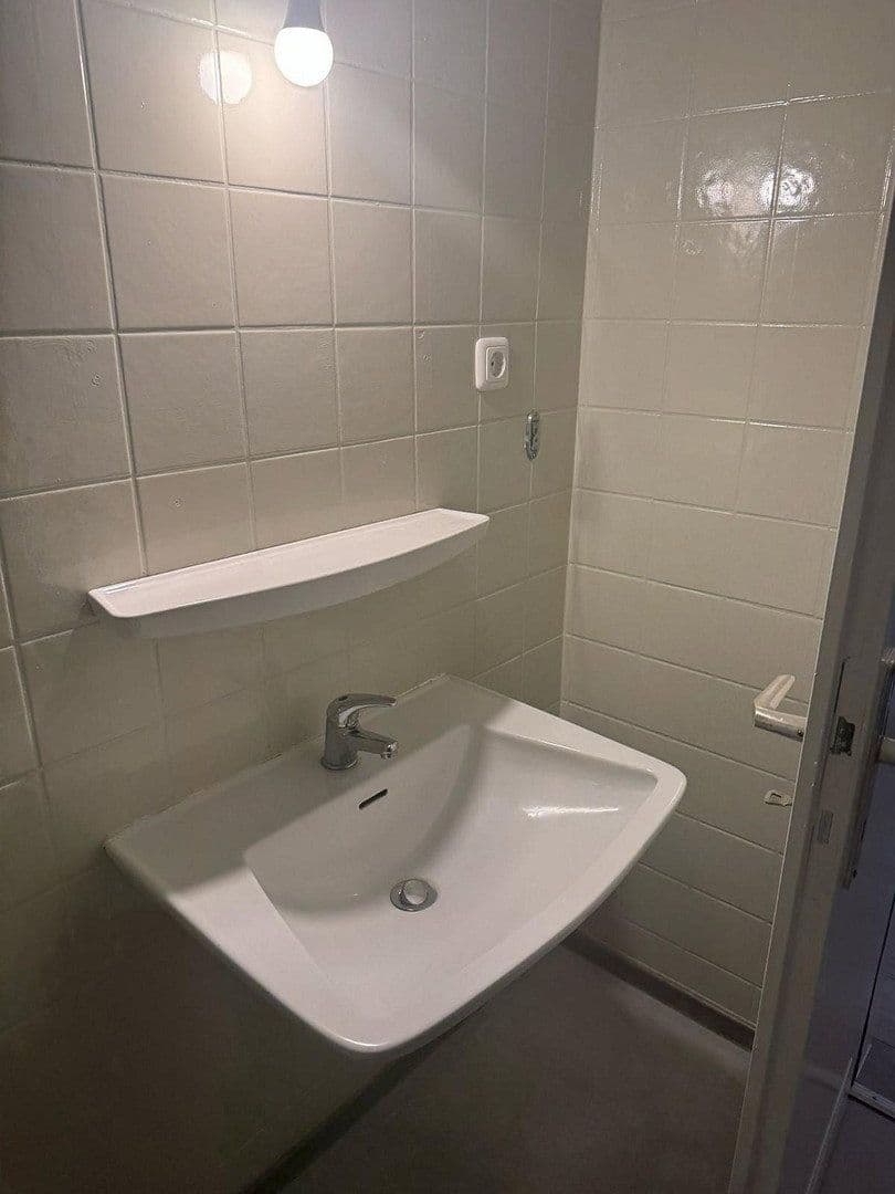 Pronájem bytu 2+1 60 m², Nordring 1, Frankfurt Bergen-Enkheim, Hessen Pronájem bytu 2+1 60 m², Nordring 1, Frankfurt Bergen-Enkheim, Hessen