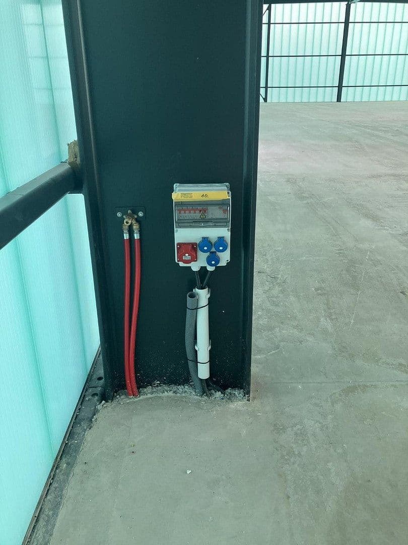 Pronájem nebytového prostoru 5.000 m², Göppingen, Bádensko-Württembersko Pronájem nebytového prostoru 5.000 m², Göppingen, Bádensko-Württembersko