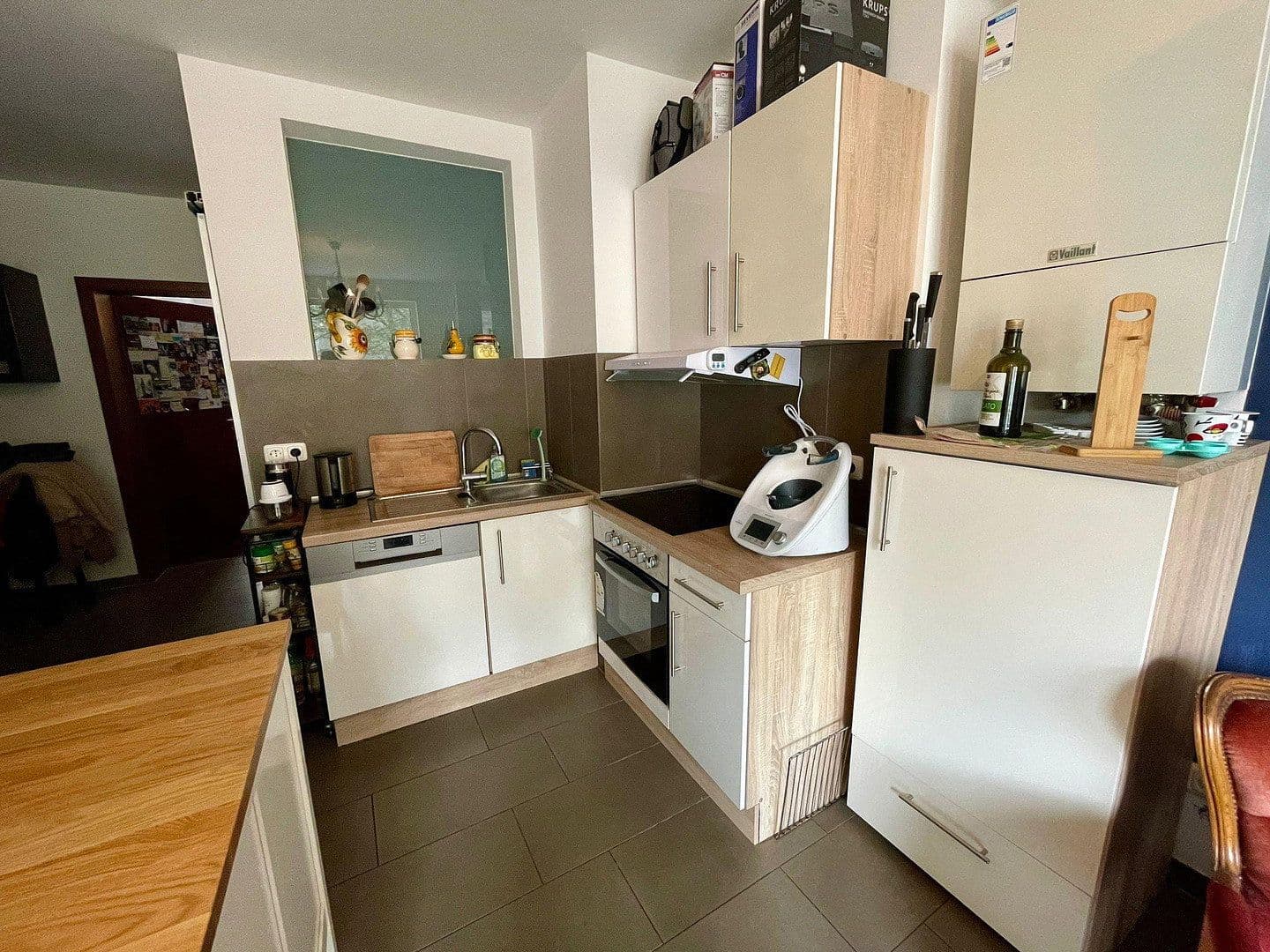 Pronájem bytu 2+1 42 m², Spichernstr. 24, Essen, Severní Porýní-Vestfálsko Pronájem bytu 2+1 42 m², Spichernstr. 24, Essen, Severní Porýní-Vestfálsko