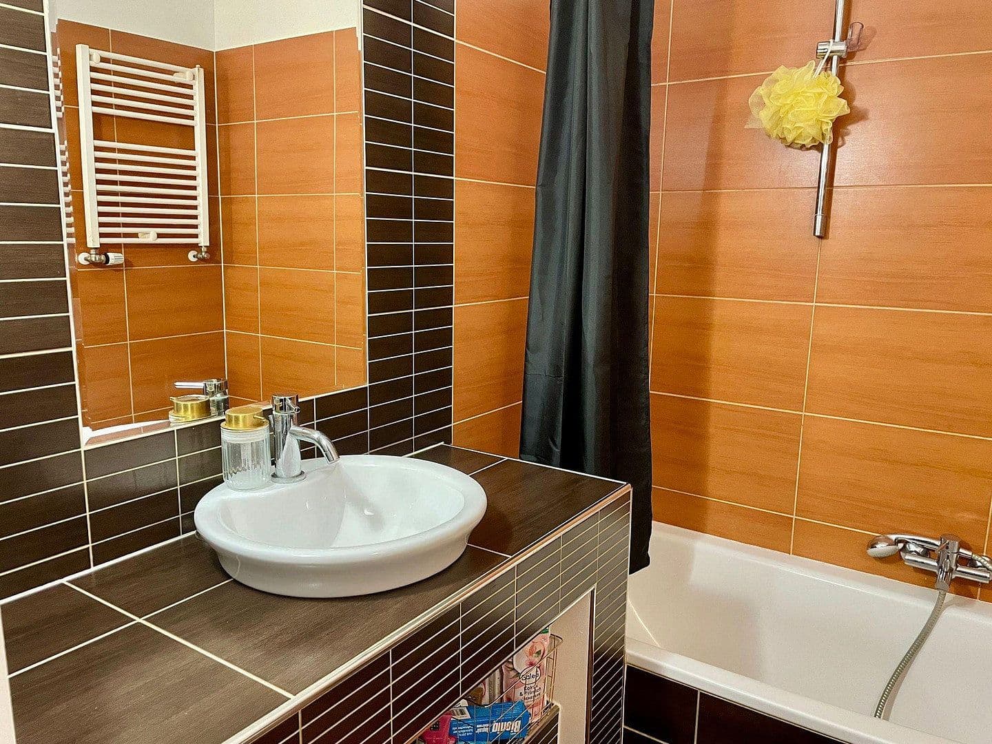 Pronájem bytu 2+1 42 m², Spichernstr. 24, Essen, Severní Porýní-Vestfálsko Pronájem bytu 2+1 42 m², Spichernstr. 24, Essen, Severní Porýní-Vestfálsko