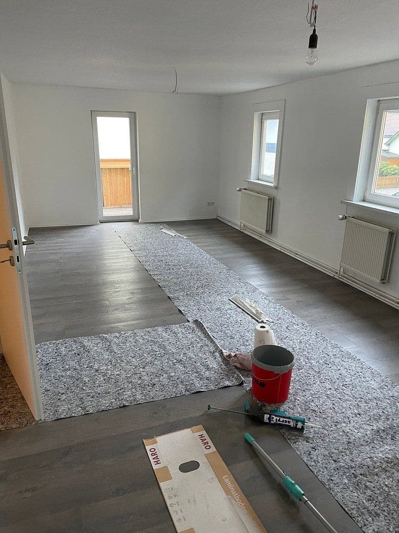 Pronájem domu 200 m², pozemek 400 m², Roßmäßlerstraße 34, Tharandt, Sasko Pronájem domu 200 m², pozemek 400 m², Roßmäßlerstraße 34, Tharandt, Sasko