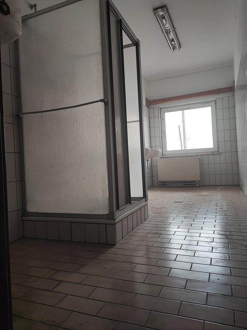 Pronájem nebytového prostoru 200 m², Moosburg, Bavorsko Pronájem nebytového prostoru 200 m², Moosburg, Bavorsko