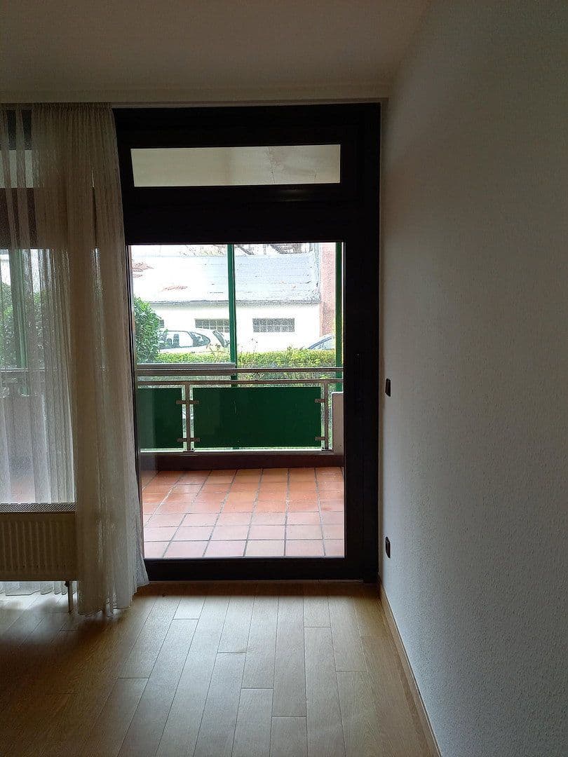 Pronájem bytu 1+1 26 m², Rathenaustr. 1, Wuppertal, Severní Porýní-Vestfálsko Pronájem bytu 1+1 26 m², Rathenaustr. 1, Wuppertal, Severní Porýní-Vestfálsko