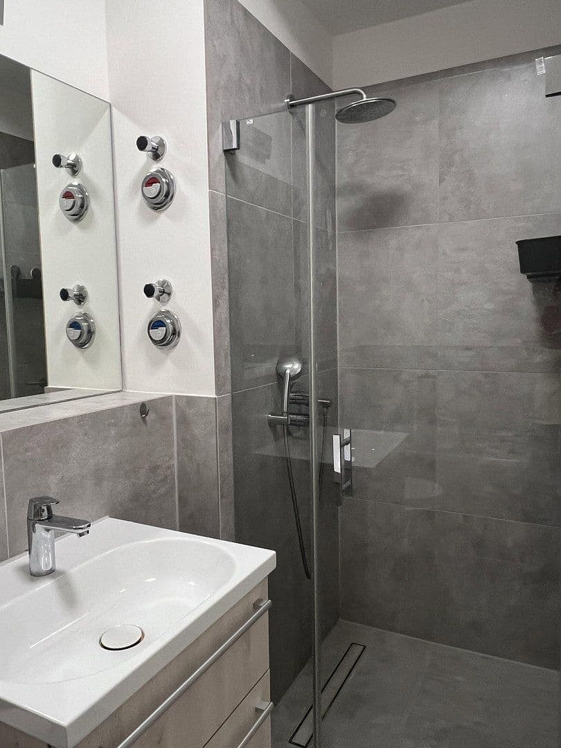 Pronájem bytu 2+1 58 m², Berlin, Berlín Pronájem bytu 2+1 58 m², Berlin, Berlín