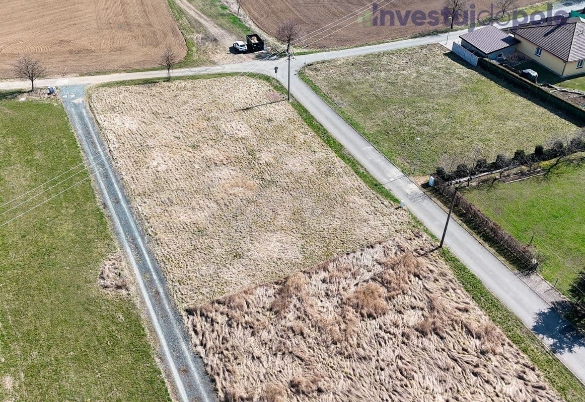Prodej pozemku 1.527 m², Zbizuby, Středočeský kraj Prodej pozemku 1.527 m², Zbizuby, Středočeský kraj