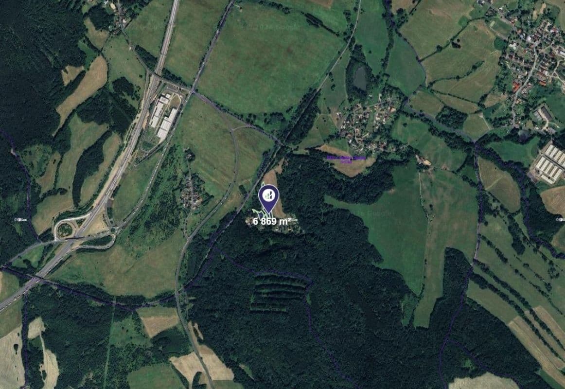 Prodej pozemku 6.869 m², Velké Chvojno, Ústecký kraj Prodej pozemku 6.869 m², Velké Chvojno, Ústecký kraj