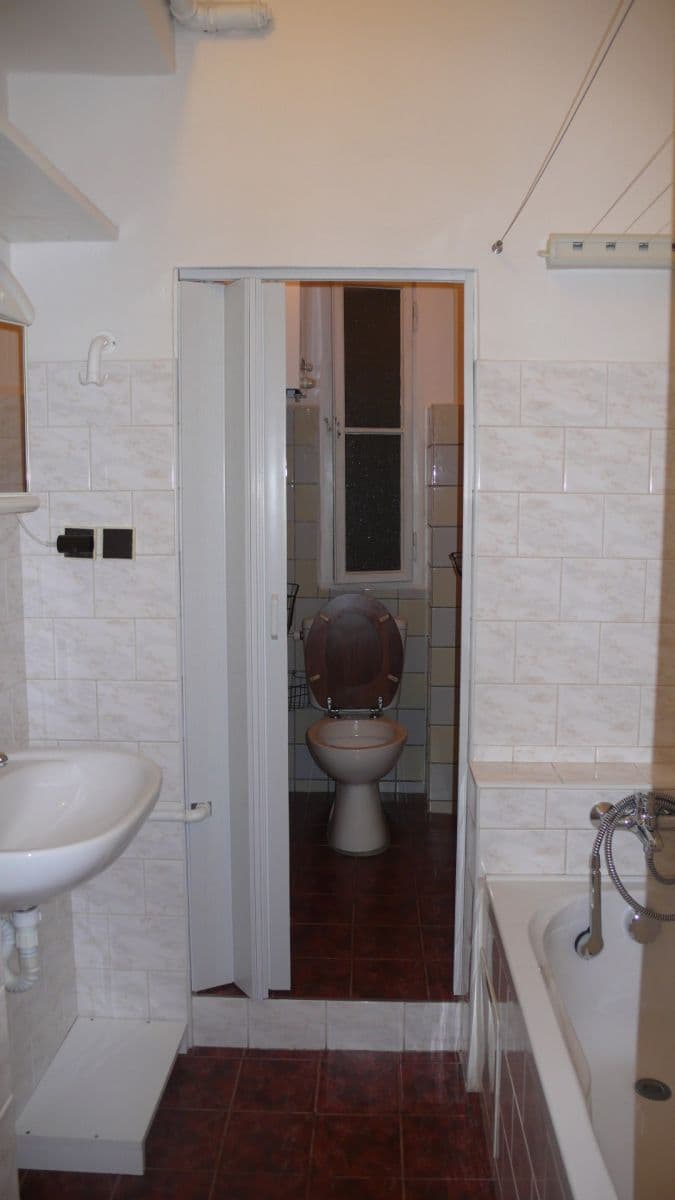 Pronájem bytu 2+kk 45 m², Bulharská, Praha, Praha Pronájem bytu 2+kk 45 m², Bulharská, Praha, Praha