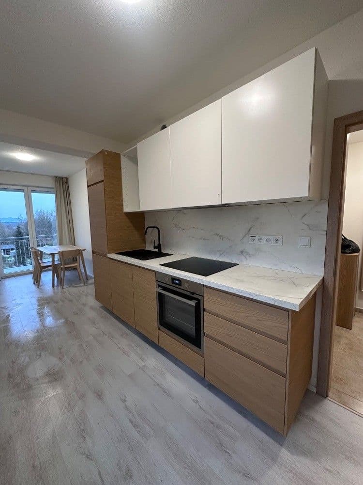 Pronájem bytu 1+1 39 m², Nová Role, Karlovarský kraj Pronájem bytu 1+1 39 m², Nová Role, Karlovarský kraj
