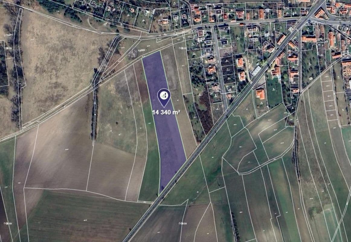 Prodej pozemku 1.490 m², Uhlířská Lhota, Středočeský kraj Prodej pozemku 1.490 m², Uhlířská Lhota, Středočeský kraj