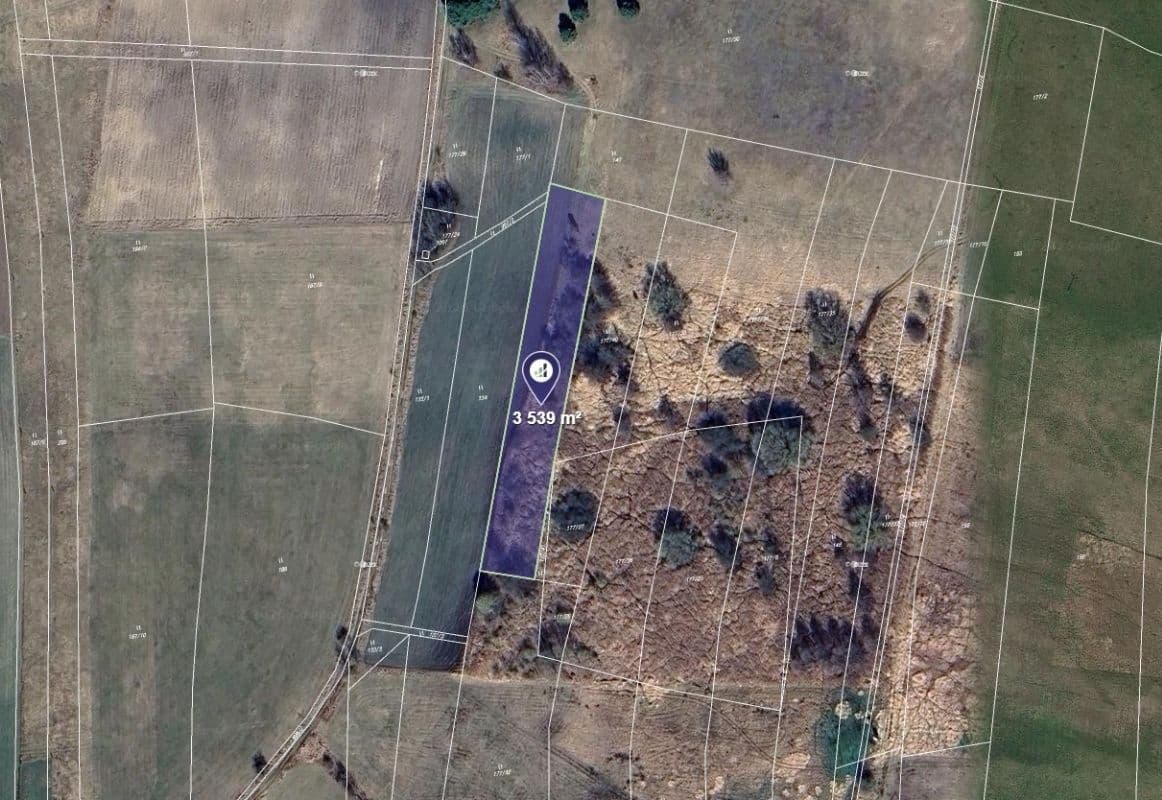 Prodej pozemku 1.490 m², Uhlířská Lhota, Středočeský kraj Prodej pozemku 1.490 m², Uhlířská Lhota, Středočeský kraj