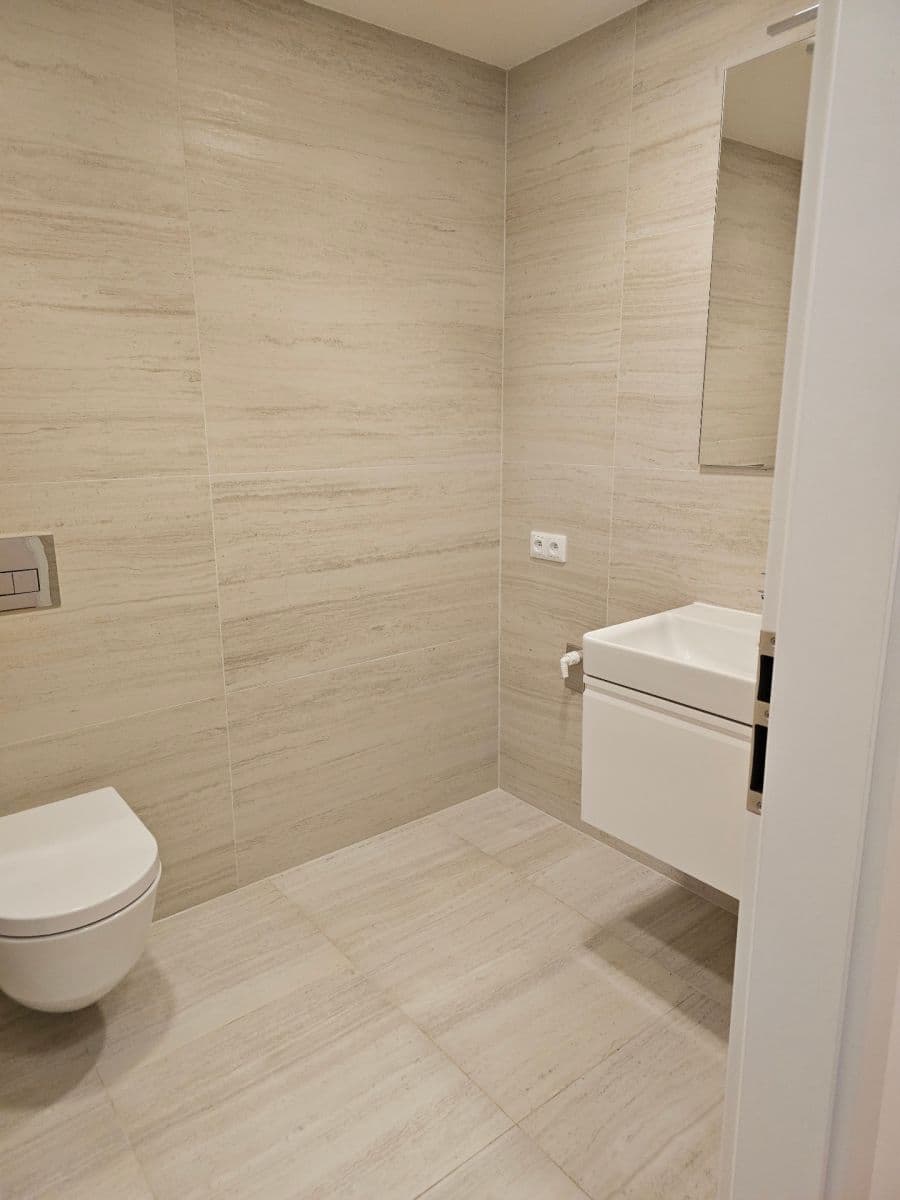 Pronájem bytu 2+kk 50 m², Poděbradská, Praha, Praha Pronájem bytu 2+kk 50 m², Poděbradská, Praha, Praha