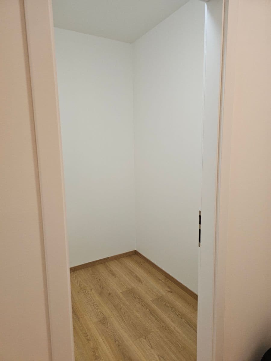 Pronájem bytu 2+kk 50 m², Poděbradská, Praha, Praha Pronájem bytu 2+kk 50 m², Poděbradská, Praha, Praha