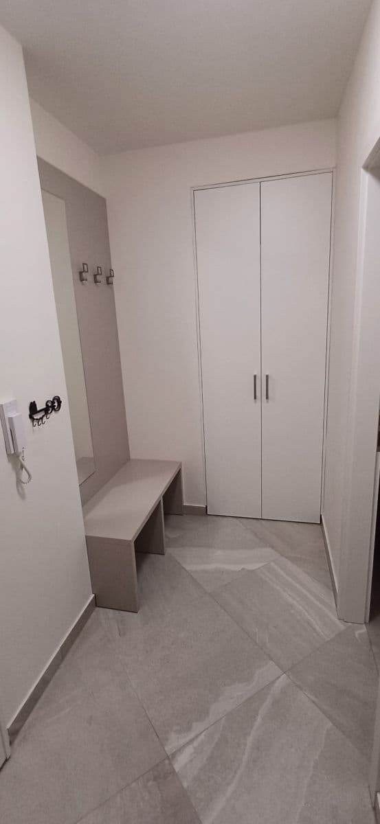 Pronájem bytu 2+kk 48 m², Na Domovině, Praha, Praha Pronájem bytu 2+kk 48 m², Na Domovině, Praha, Praha
