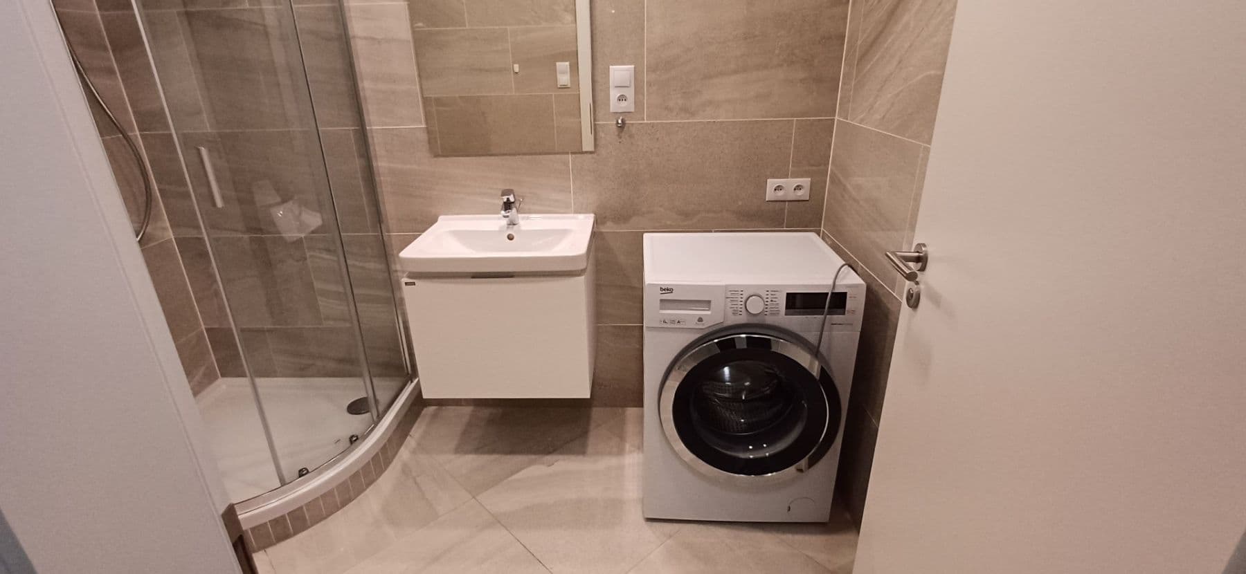 Pronájem bytu 2+kk 48 m², Na Domovině, Praha, Praha Pronájem bytu 2+kk 48 m², Na Domovině, Praha, Praha