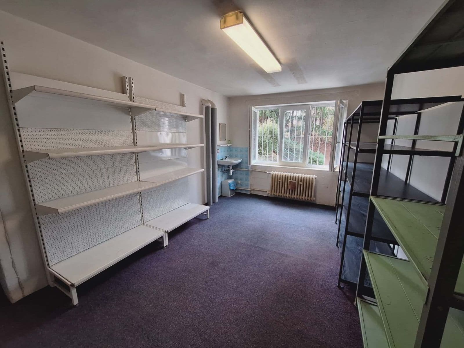 Pronájem nebytového prostoru 20 m², Pod Královkou, Praha, Praha Pronájem nebytového prostoru 20 m², Pod Královkou, Praha, Praha