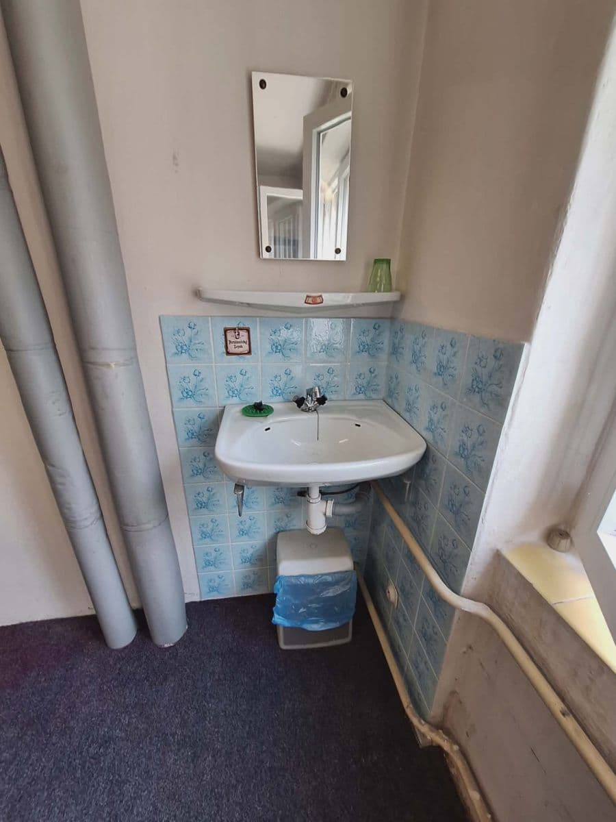 Pronájem nebytového prostoru 20 m², Pod Královkou, Praha, Praha Pronájem nebytového prostoru 20 m², Pod Královkou, Praha, Praha