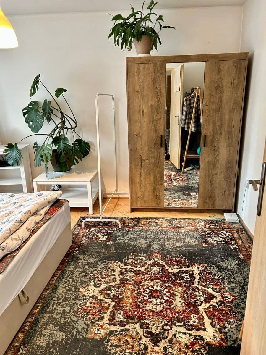 Pronájem bytu 1+1 35 m², Na Okrouhlíku, Pardubice, Pardubický kraj Pronájem bytu 1+1 35 m², Na Okrouhlíku, Pardubice, Pardubický kraj