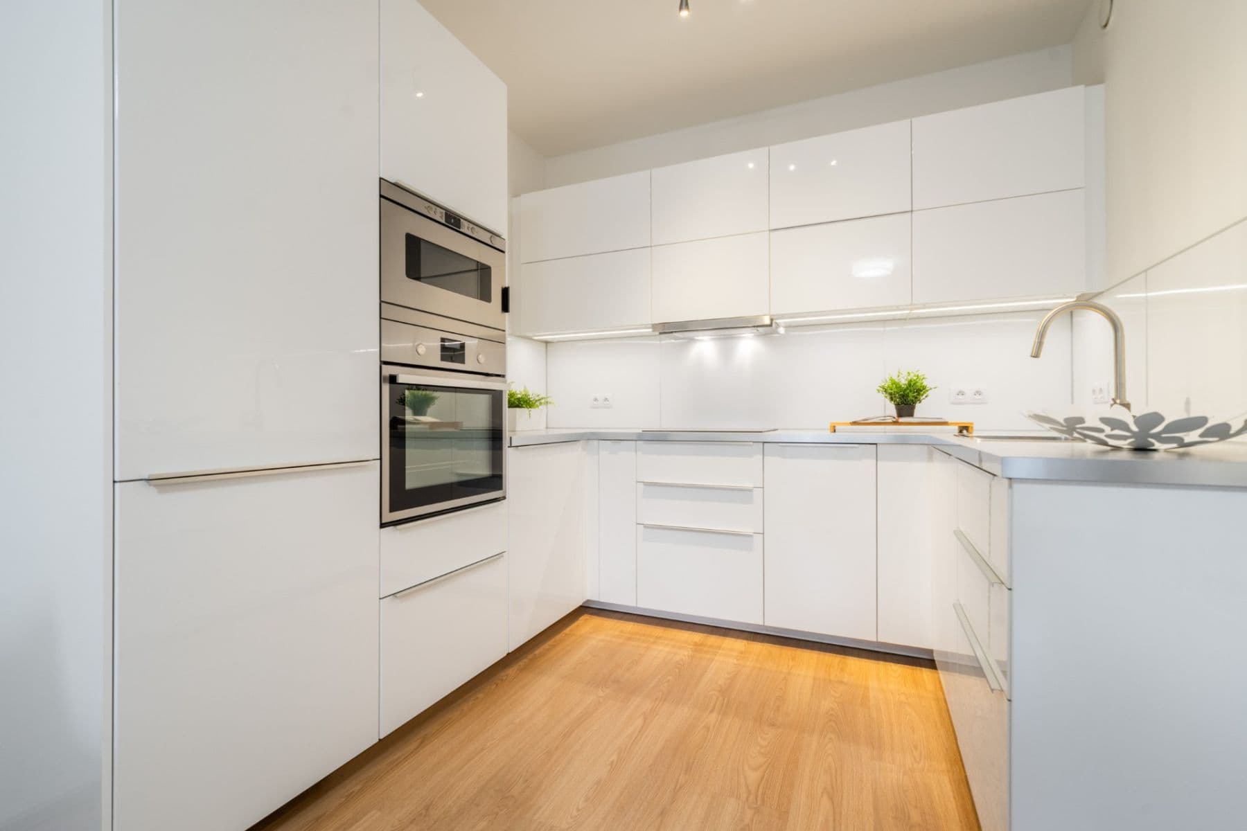 Pronájem bytu 2+kk 58 m², Na Zlatě, Praha, Praha Pronájem bytu 2+kk 58 m², Na Zlatě, Praha, Praha