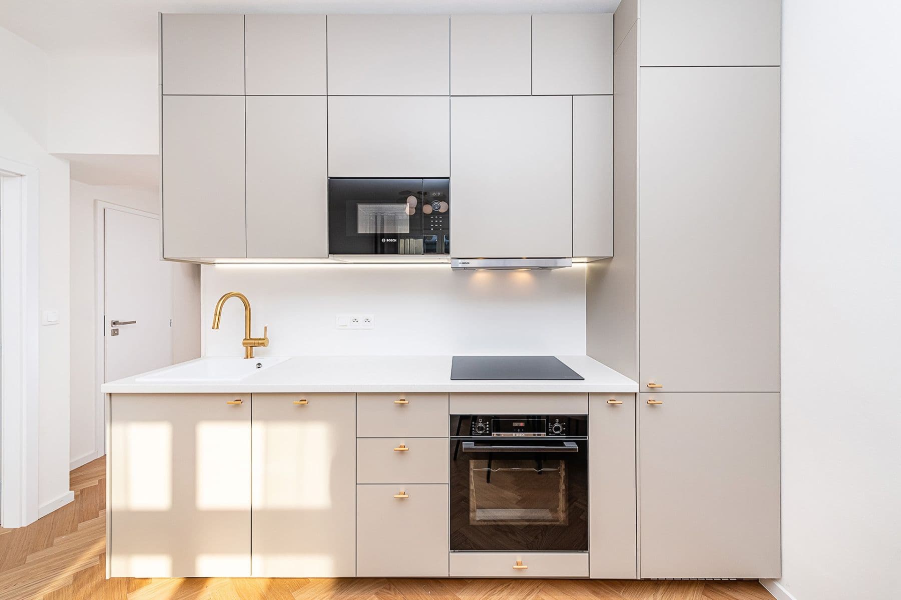 Prodej bytu 2+kk 41 m², Jakutská, Praha, Praha Prodej bytu 2+kk 41 m², Jakutská, Praha, Praha