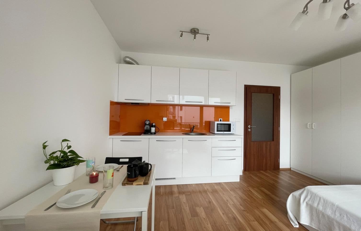 Pronájem bytu 1+kk 30 m², Rudolfa Holeky, Praha, Praha Pronájem bytu 1+kk 30 m², Rudolfa Holeky, Praha, Praha