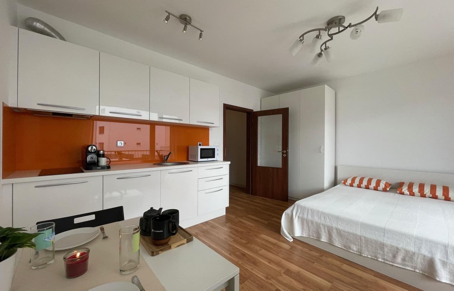 Pronájem bytu 1+kk 30 m², Rudolfa Holeky, Praha, Praha Pronájem bytu 1+kk 30 m², Rudolfa Holeky, Praha, Praha