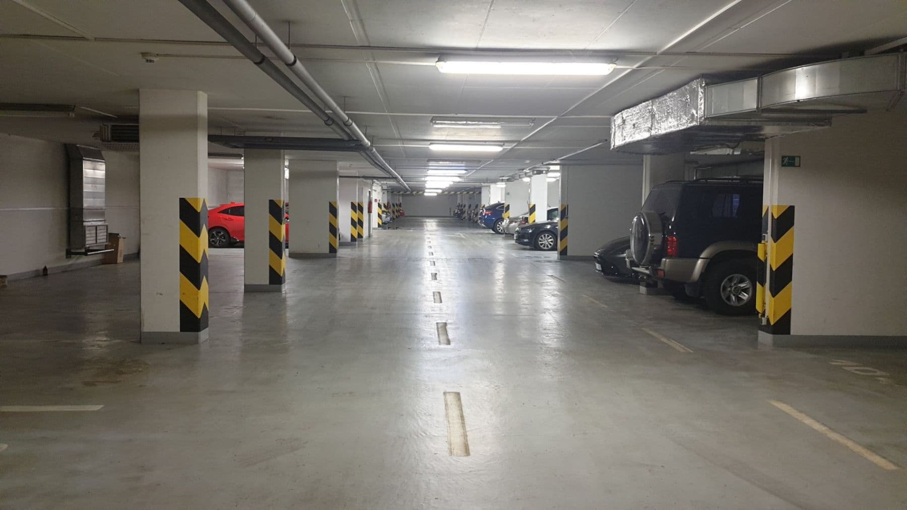 Pronájem garáže 15 m², Irská, Praha, Praha Pronájem garáže 15 m², Irská, Praha, Praha