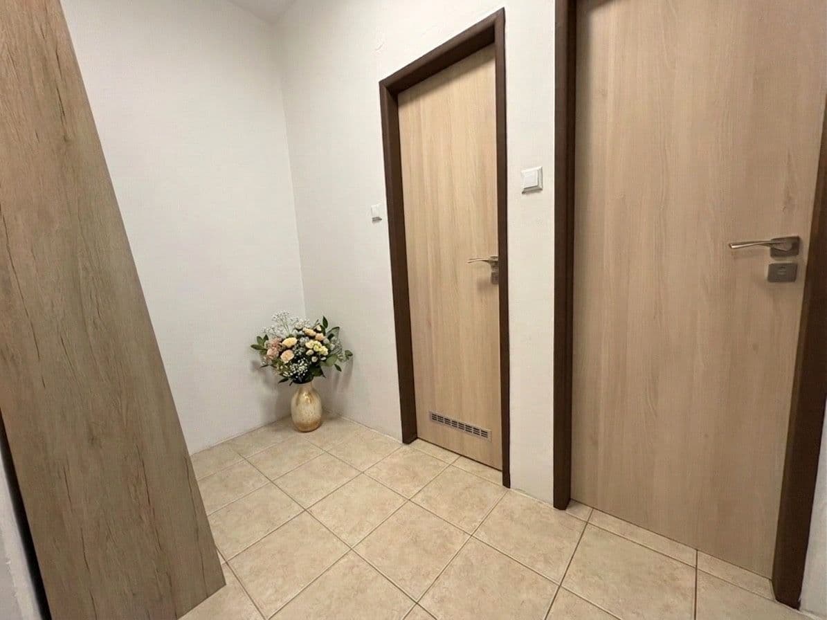 Prodej bytu 3+kk 77 m², Benešovo náměstí, Pardubice, Pardubický kraj Prodej bytu 3+kk 77 m², Benešovo náměstí, Pardubice, Pardubický kraj