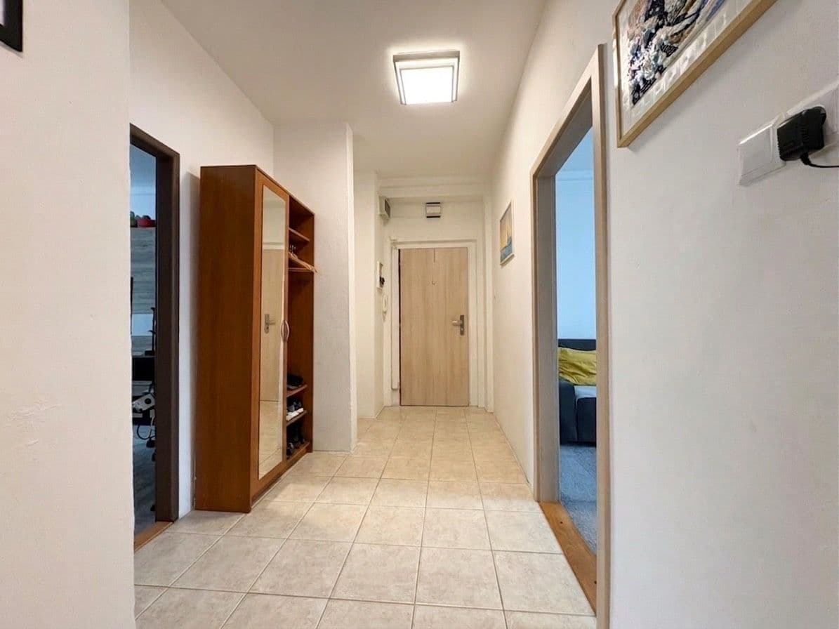 Prodej bytu 3+kk 77 m², Benešovo náměstí, Pardubice, Pardubický kraj Prodej bytu 3+kk 77 m², Benešovo náměstí, Pardubice, Pardubický kraj
