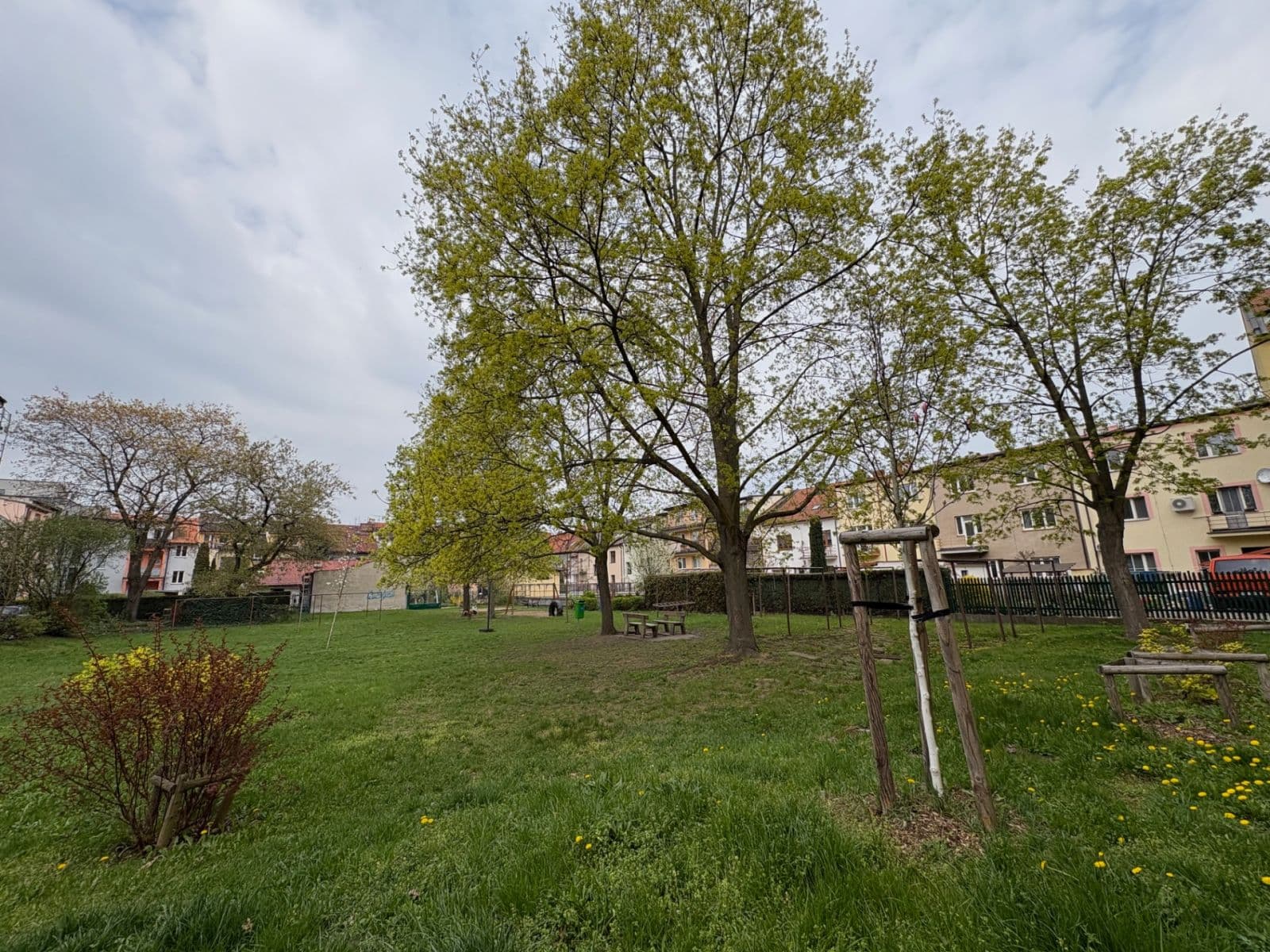 Prodej bytu 3+kk 77 m², Benešovo náměstí, Pardubice, Pardubický kraj Prodej bytu 3+kk 77 m², Benešovo náměstí, Pardubice, Pardubický kraj