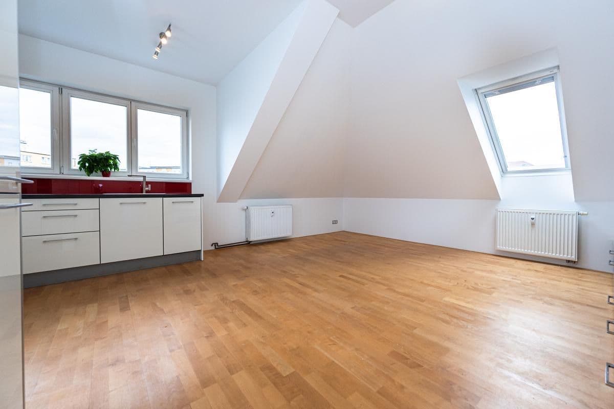 Prodej bytu 2+kk 62 m², Bělocerkevská, Praha, Praha Prodej bytu 2+kk 62 m², Bělocerkevská, Praha, Praha