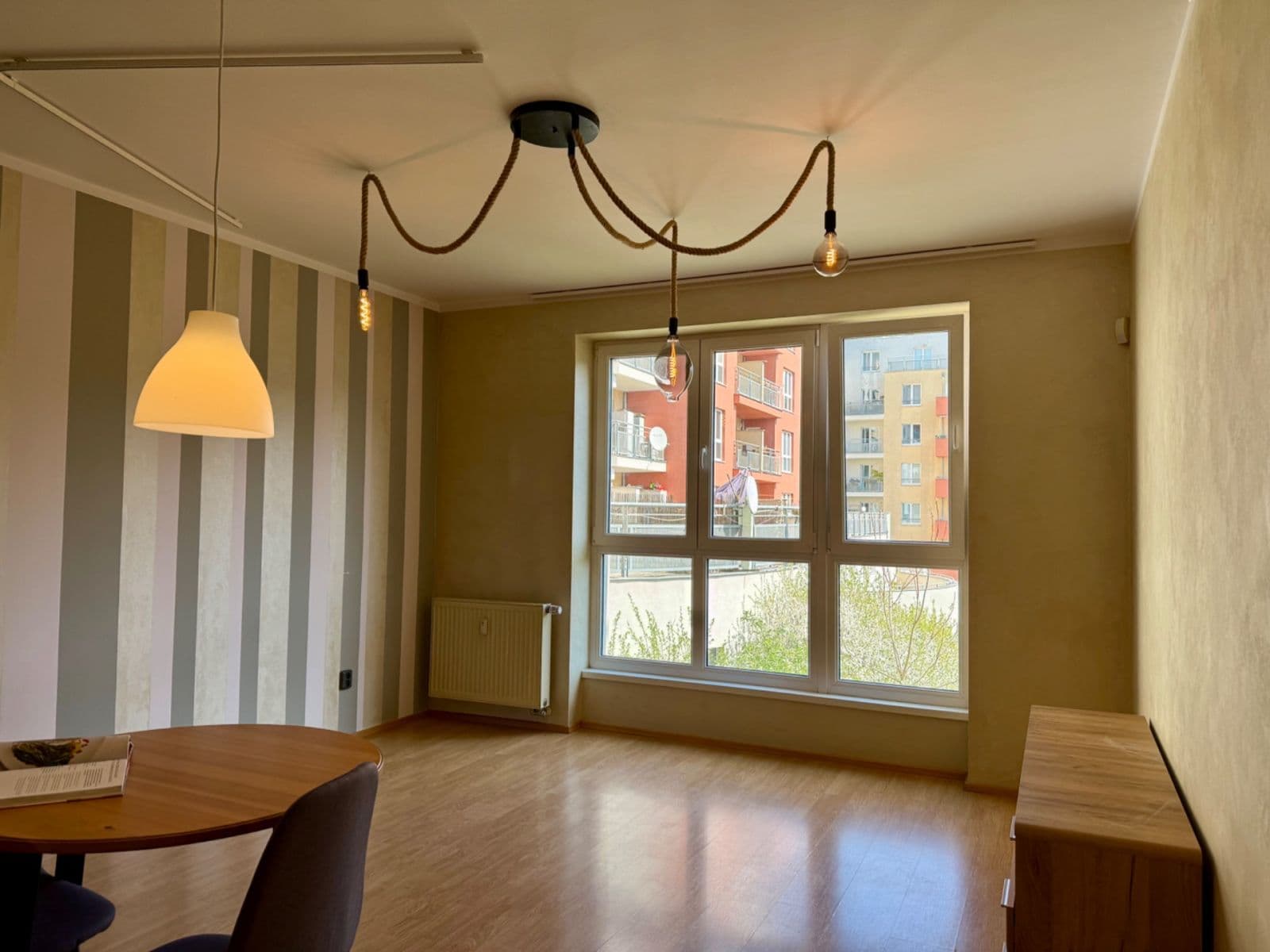 Pronájem bytu 1+kk 30 m², Plzeňská, Praha, Praha Pronájem bytu 1+kk 30 m², Plzeňská, Praha, Praha