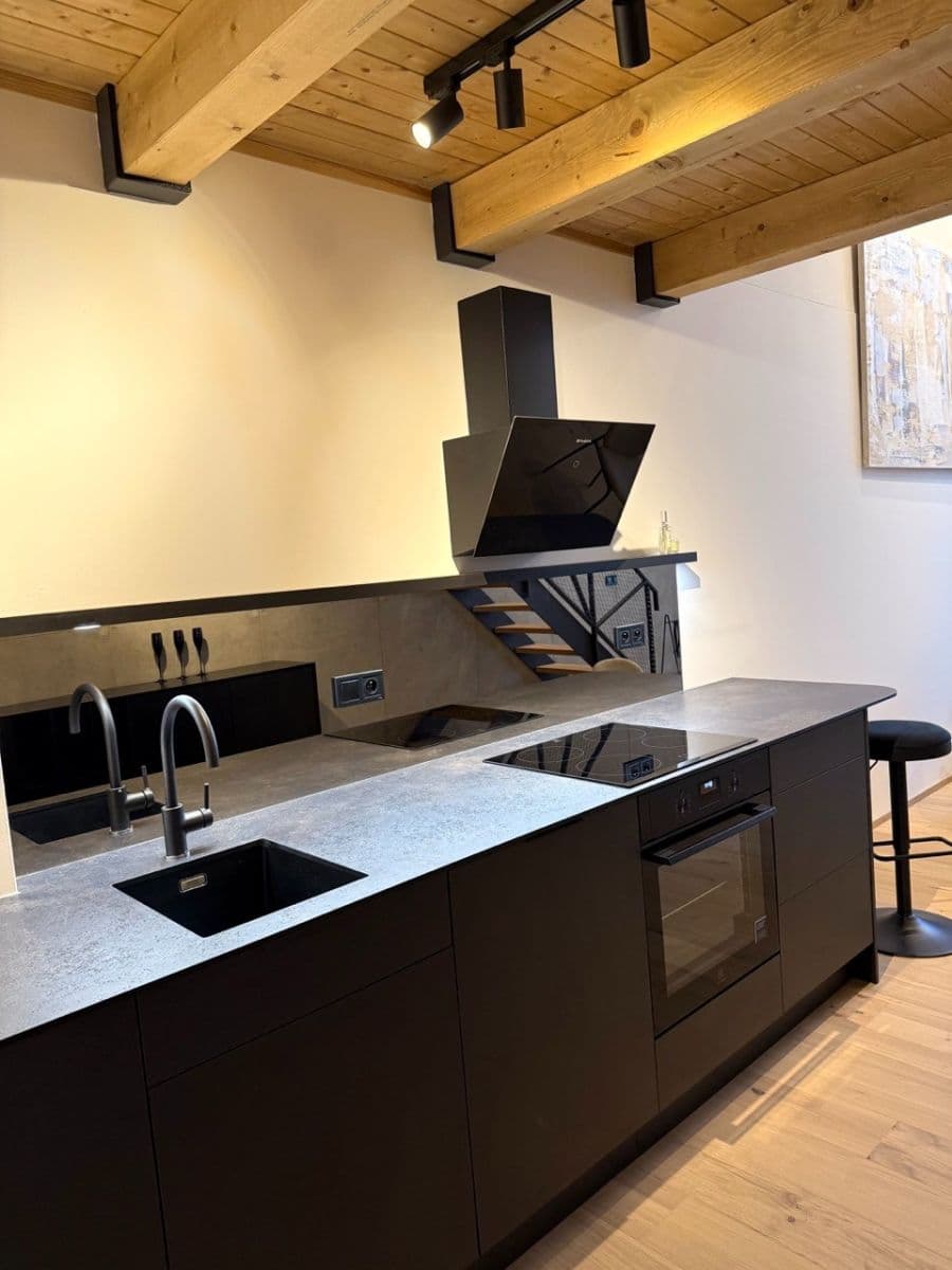 Prodej bytu 2+kk 53 m², Kolbenova, Praha, Praha Prodej bytu 2+kk 53 m², Kolbenova, Praha, Praha