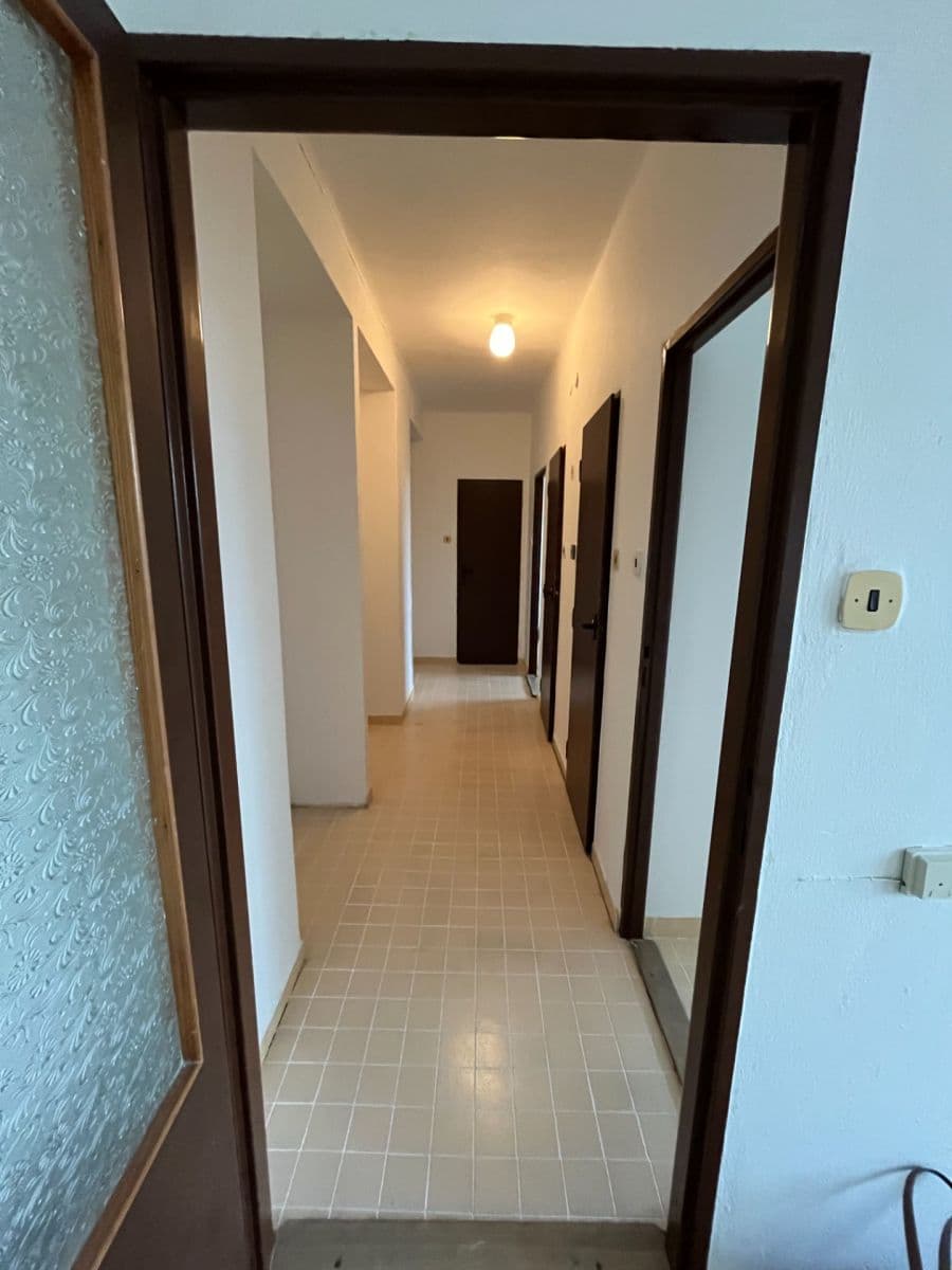 Pronájem bytu 3+1 62 m², Pod Svahem, Tachov, Plzeňský kraj Pronájem bytu 3+1 62 m², Pod Svahem, Tachov, Plzeňský kraj