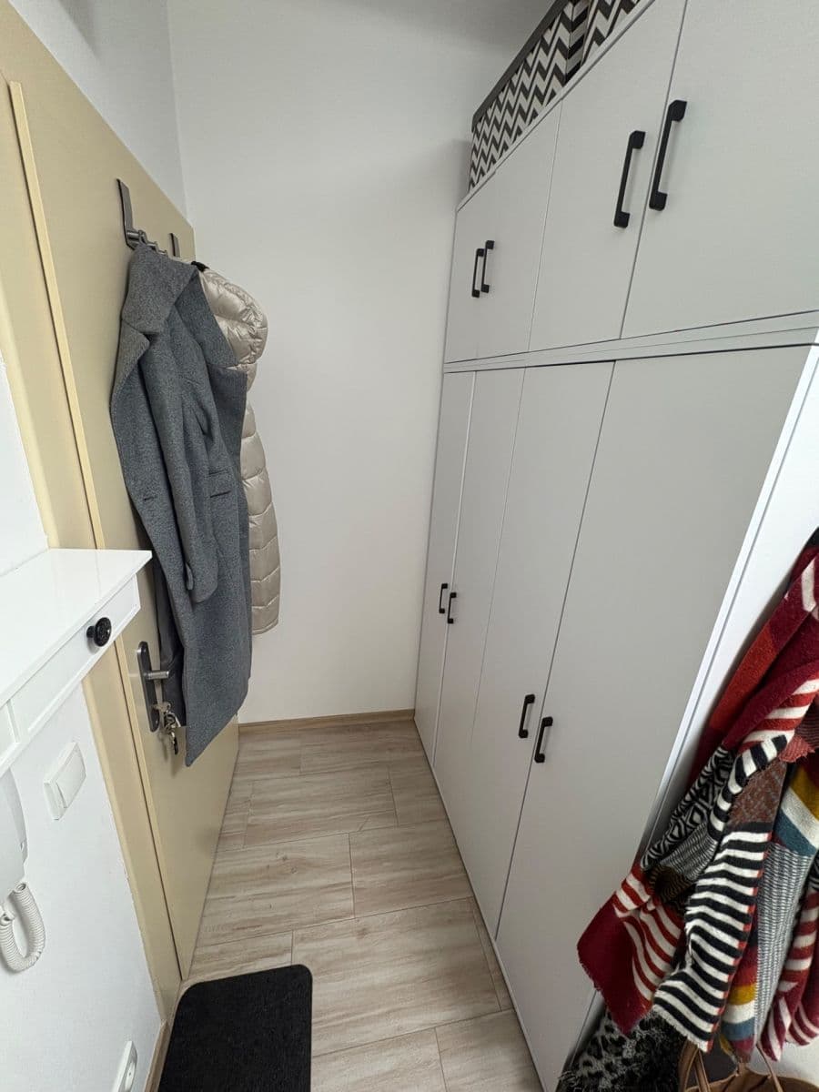 Pronájem bytu 1+kk 36 m², U Plynárny, Praha, Praha Pronájem bytu 1+kk 36 m², U Plynárny, Praha, Praha