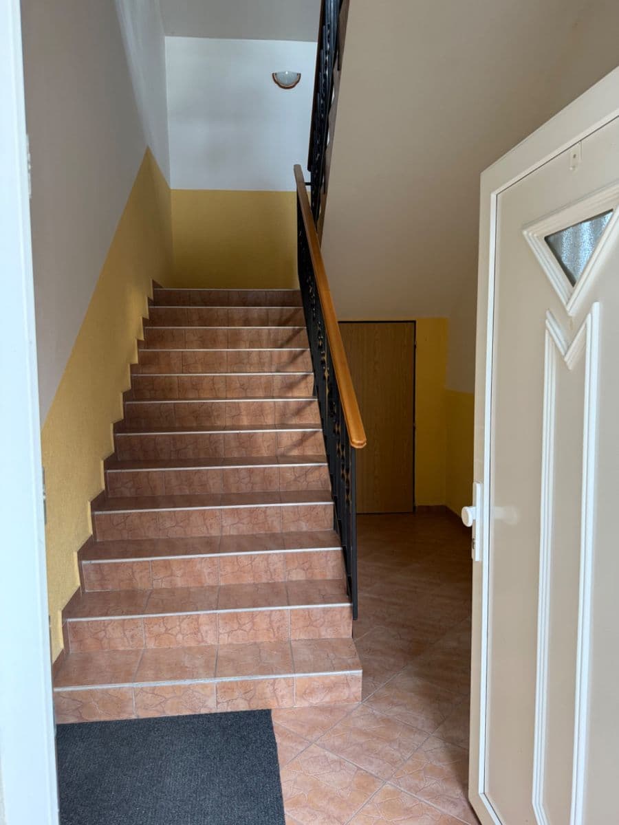 Pronájem bytu 2+kk 67 m², Požárníků, Braškov, Středočeský kraj Pronájem bytu 2+kk 67 m², Požárníků, Braškov, Středočeský kraj