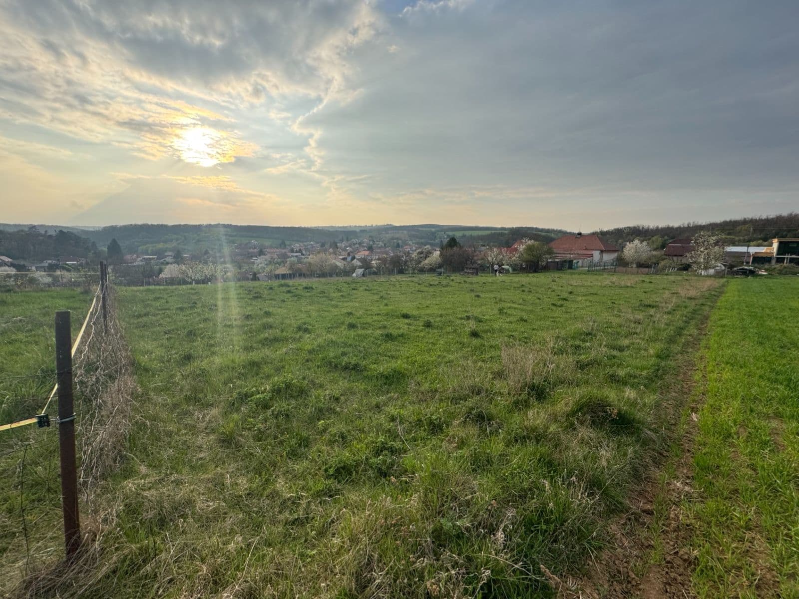 Prodej pozemku 1.000 m², Silůvky, Jihomoravský kraj Prodej pozemku 1.000 m², Silůvky, Jihomoravský kraj