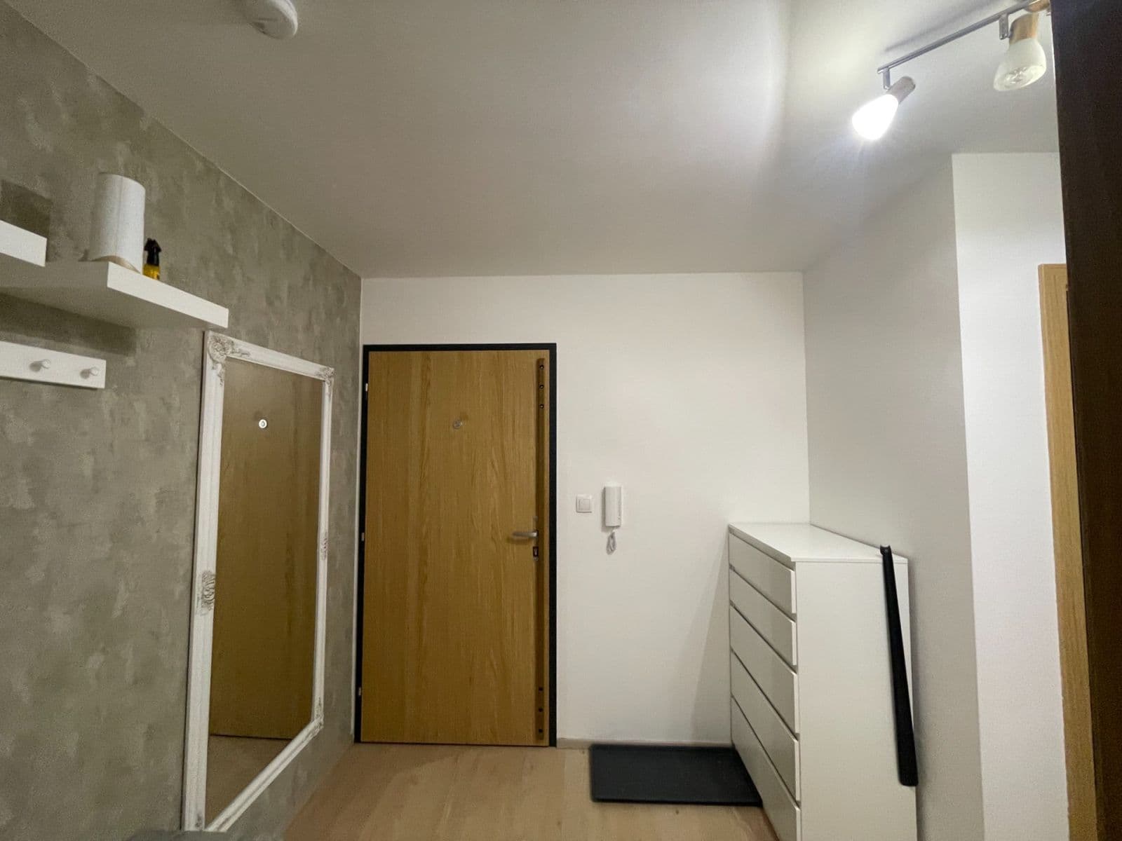 Pronájem bytu 2+kk 47 m², Ječná, Hostivice, Středočeský kraj Pronájem bytu 2+kk 47 m², Ječná, Hostivice, Středočeský kraj