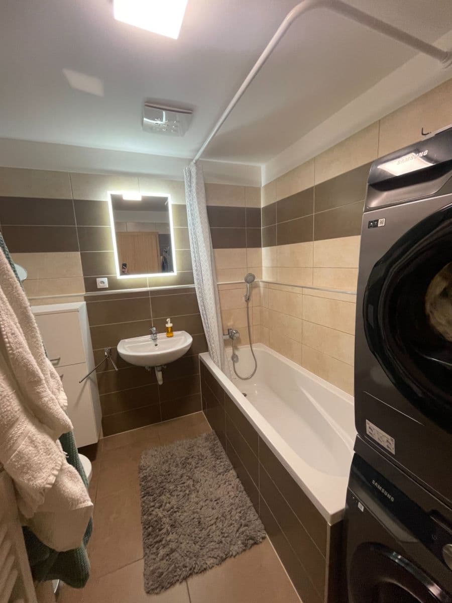 Pronájem bytu 2+kk 47 m², Ječná, Hostivice, Středočeský kraj Pronájem bytu 2+kk 47 m², Ječná, Hostivice, Středočeský kraj